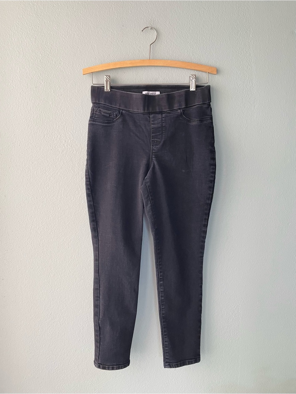 🌻5/$15🌻 Nine West | Faded Black Skinny Jegging Jeans Pants
